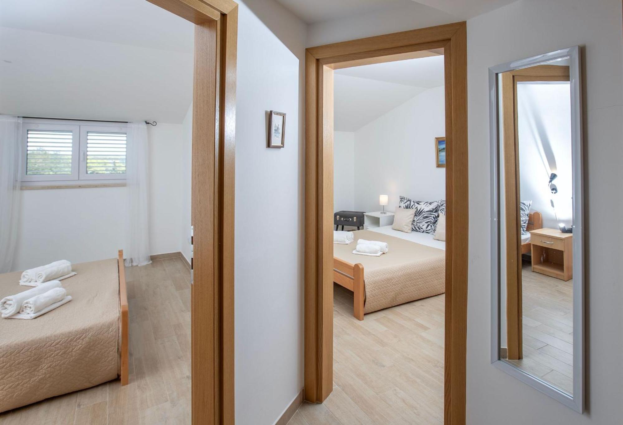 Goldfinch Estate Apartment Banjole Room photo